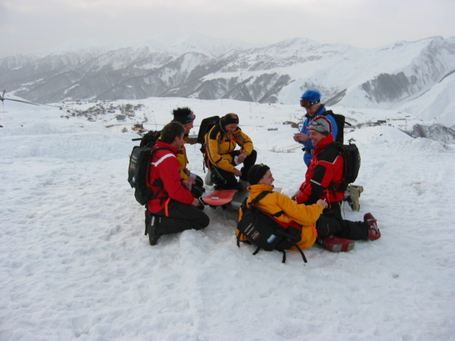 100-0037_IMG