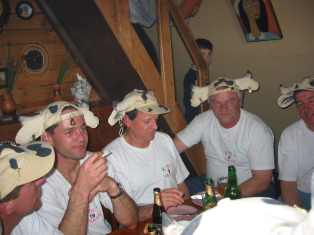 102-0218_IMG