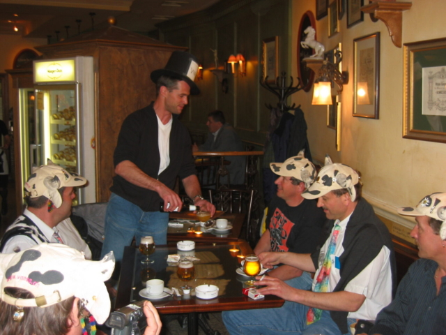 102-0246_IMG