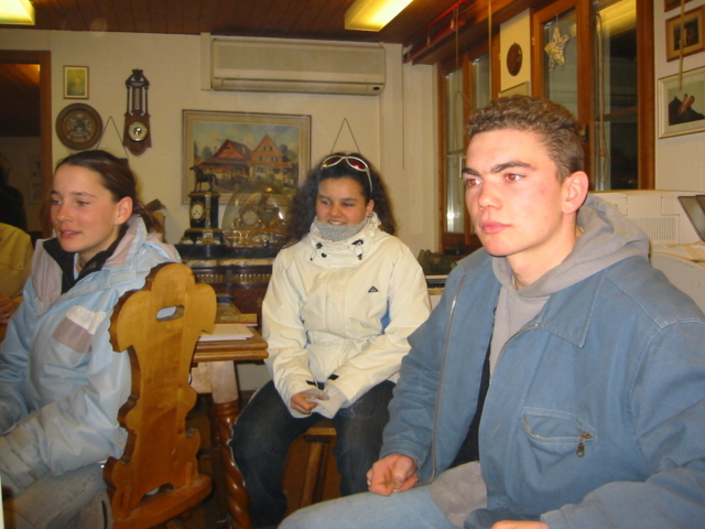 105-0587_IMG