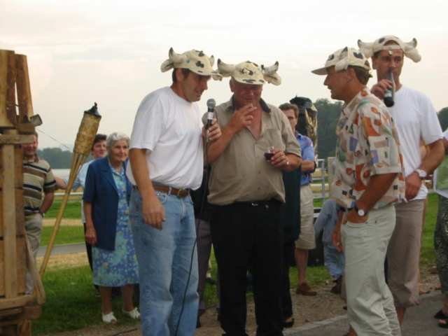 116-1603_IMG